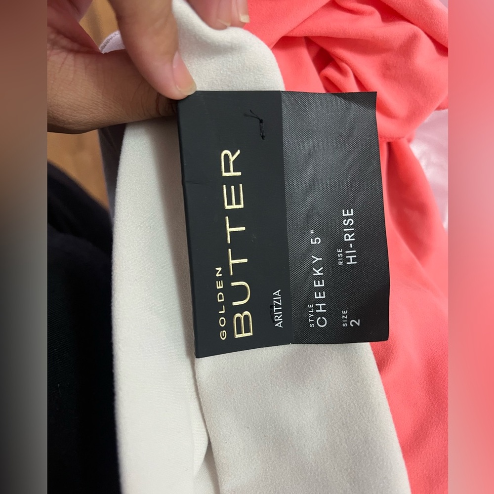 Aritzia shorts(SOLd🛑🛑) - Picture 5 of 6
